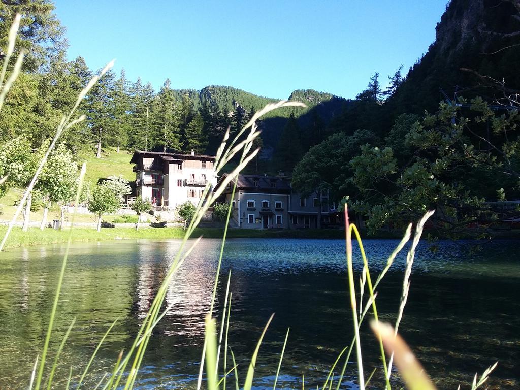 Hotel Residence Lago Laux Фенестрелле Екстер'єр фото